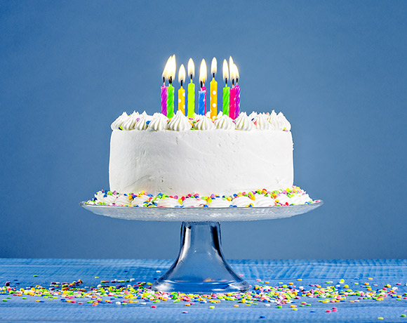 Doğum Günü Ayınıza Özel % 2,99 Faiz Oranıyla 25.000 TL'ye Varan 3 Ay Vadeli Taksitli Nakit Avans!